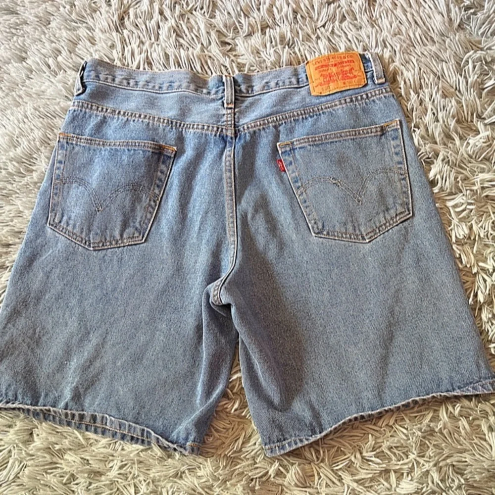 550 Relaxed Fit Shorts